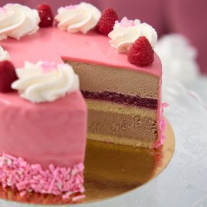 Tort mousse cu zmeură - imagine 4