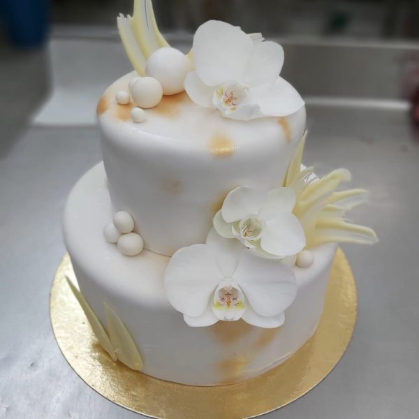 TORT NUNTA CU ORHIDEE PASTA DE ZAHAR